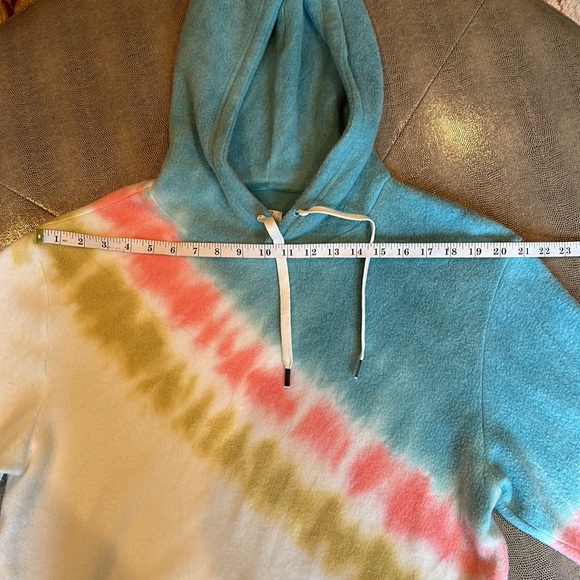 FEAT women’s blanket blend tie dye hoodie. Size large. New without tags. - Picture 6 of 7
